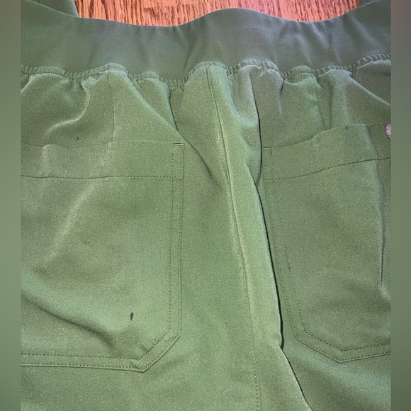 Figs Scrub Set - Picture 8 of 8